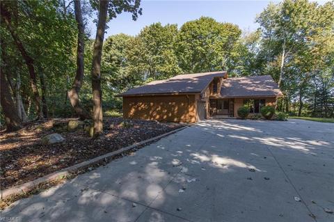 6404 Brecksville Rd, Independence, OH 44131 photo 2