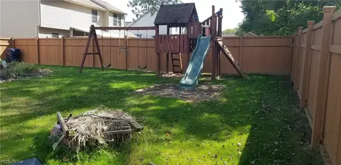 319 Augusta Dr, Elyria, OH 44035 photo 28