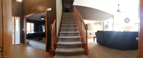 319 Augusta Dr, Elyria, OH 44035 photo 3