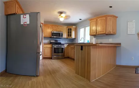 319 Augusta Dr, Elyria, OH 44035 photo 7