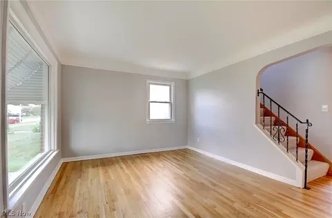 5610 Forest Ave, Parma, OH 44129 photo 4