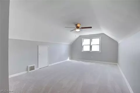 5610 Forest Ave, Parma, OH 44129 photo 16