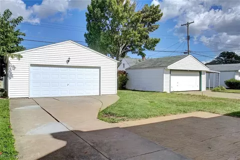 5610 Forest Ave, Parma, OH 44129 photo 21