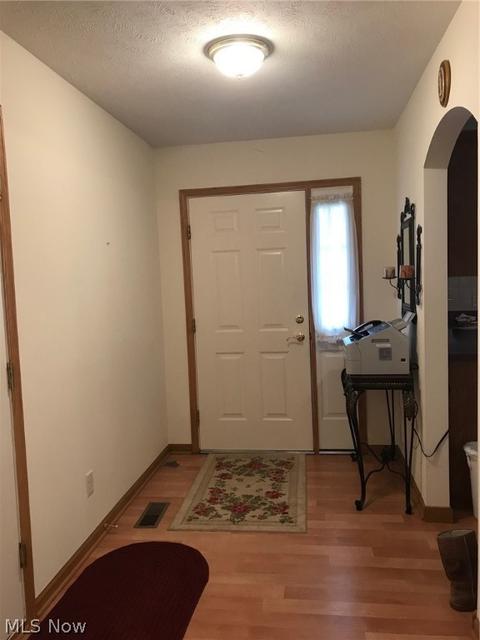 7629 Falling Leaf Dr, Seven Hills, OH 44131 photo 6