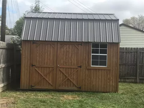 4121 Riverview, Lorain, OH 44055 photo 5