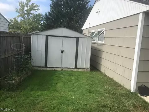 4121 Riverview, Lorain, OH 44055 photo 9