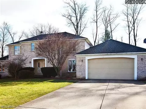 1520 Barbie Dr, Boardman, OH 44512 photo 1