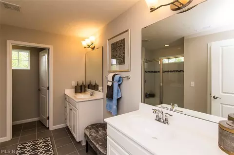 2281 Pendleton Ct, Avon, OH 44011 photo 12