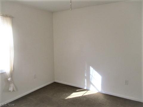 2328 E 30th St, Lorain, OH 44055 photo 12