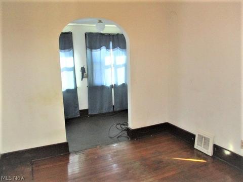2328 E 30th St, Lorain, OH 44055 photo 18