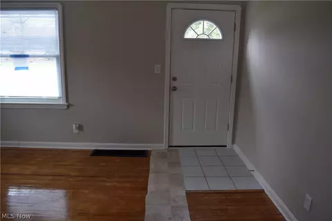 6939 State Rd, Parma, OH 44134 photo 3
