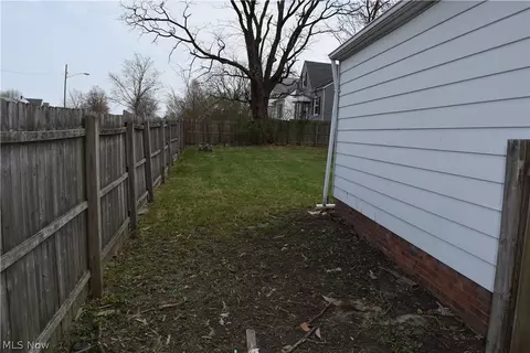 6939 State Rd, Parma, OH 44134 photo 32