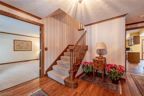 34403 Bramble Ln, Solon, OH 44139 photo 3