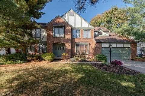 34403 Bramble Ln, Solon, OH 44139 photo 1