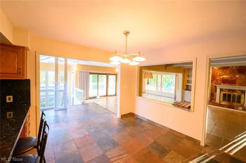 4006 Devonshire Cir, Stow, OH 44224 photo 10