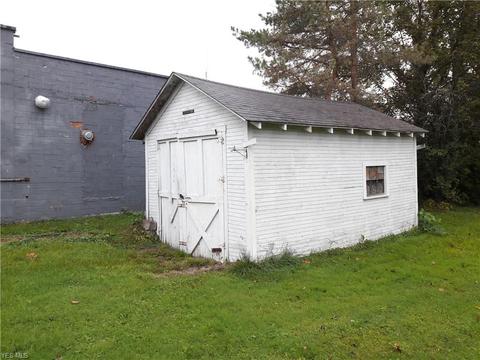 171 E Main St, Geneva, OH 44041 photo 5