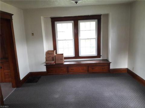 171 E Main St, Geneva, OH 44041 photo 11