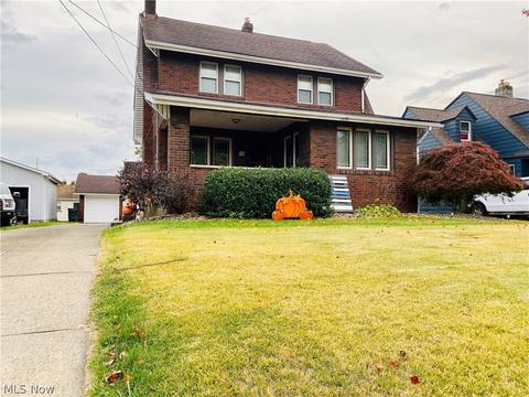 182 Como St, Struthers, OH 44471 photo 1