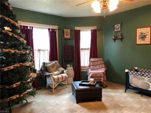 412 N 4th St, Dennison, OH 44621 photo 9