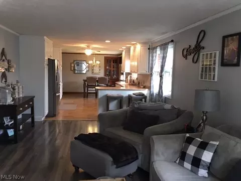 103 Schaar Dr, Dover, OH 44622 photo 9
