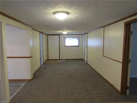 4047 Elyria Ave, Lorain, OH 44055 photo 13