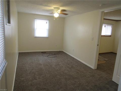 4047 Elyria Ave, Lorain, OH 44055 photo 20