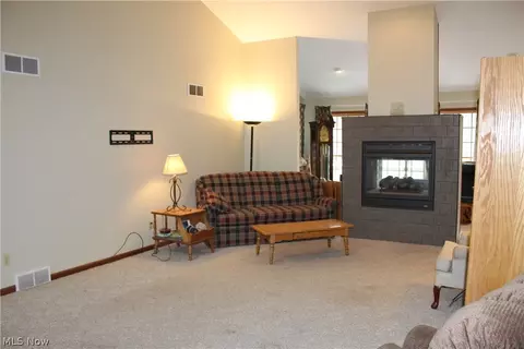 5917 Mount Everett Rd, Hubbard, OH 44425 photo 5