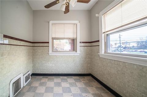 6728 State Rd, Parma, OH 44134 photo 6