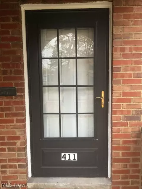 411 E 266th St, Euclid, OH 44132 photo 5