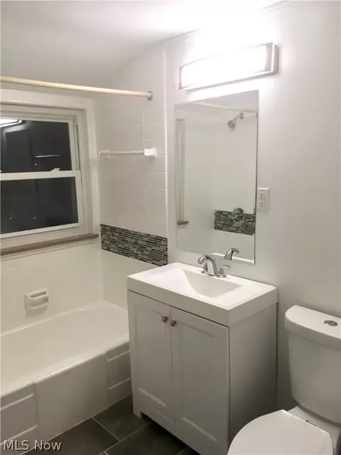 411 E 266th St, Euclid, OH 44132 photo 24