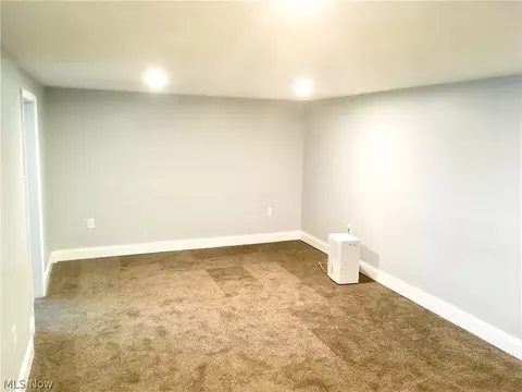 411 E 266th St, Euclid, OH 44132 photo 30
