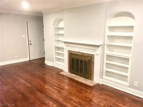 411 E 266th St, Euclid, OH 44132 photo 8