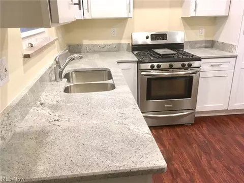 411 E 266th St, Euclid, OH 44132 photo 12