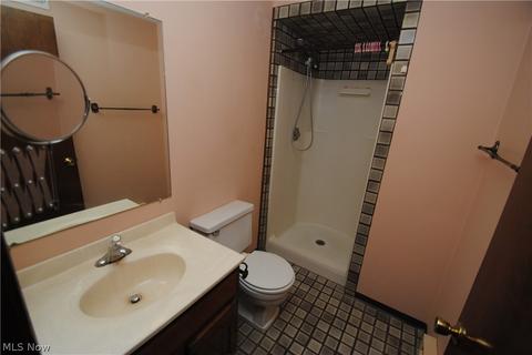 5602 Independence Dr, Lorain, OH 44053 photo 10