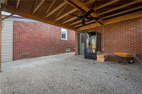 608 Valleyview Ave NW, Canton, OH 44708 photo 27