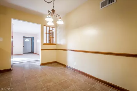 608 Valleyview Ave NW, Canton, OH 44708 photo 7