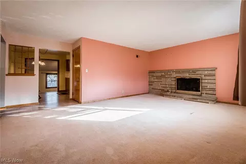 608 Valleyview Ave NW, Canton, OH 44708 photo 3