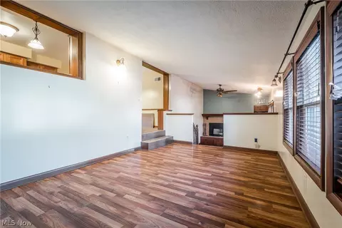 608 Valleyview Ave NW, Canton, OH 44708 photo 9