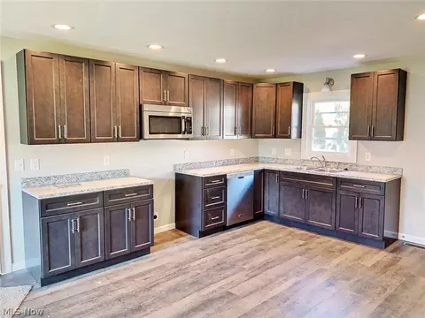 3002 Barnhill Rd, Midvale, OH 44653 photo 7