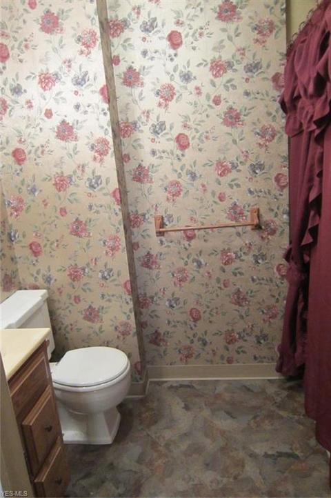 415 E Walnut St, Ashland, OH 44805 photo 15