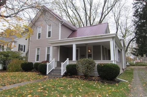415 E Walnut St, Ashland, OH 44805 photo 1