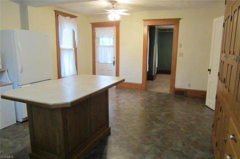 415 E Walnut St, Ashland, OH 44805 photo 8