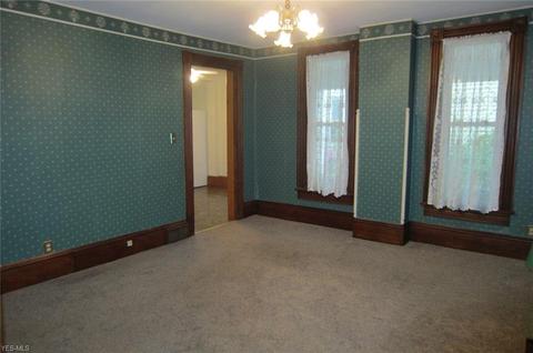 415 E Walnut St, Ashland, OH 44805 photo 9
