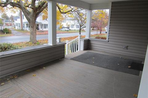 415 E Walnut St, Ashland, OH 44805 photo 4