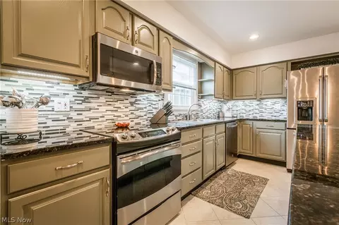 4823 E Boulevard Blvd NW, Canton, OH 44718 photo 13