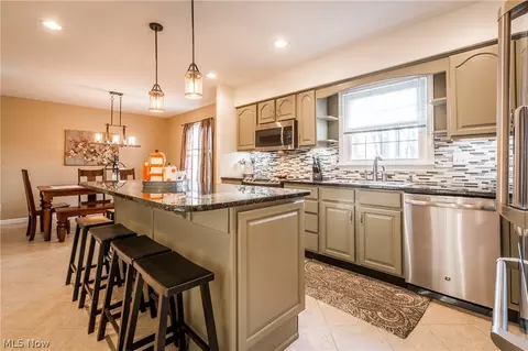 4823 E Boulevard Blvd NW, Canton, OH 44718 photo 12