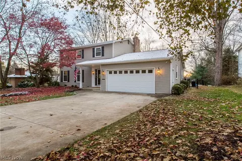 4823 E Boulevard Blvd NW, Canton, OH 44718 photo 2