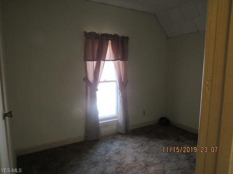 5423 Fort Ave, Ashtabula, OH 44004 photo 7