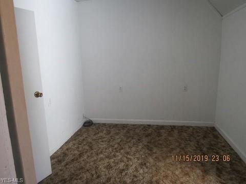 5423 Fort Ave, Ashtabula, OH 44004 photo 9
