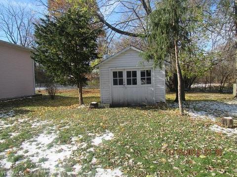 5423 Fort Ave, Ashtabula, OH 44004 photo 10